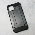 Torbica Hard border za iPhone 13 6.1 crna